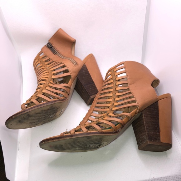 Dolce Vita Summer Heels - Picture 3 of 4